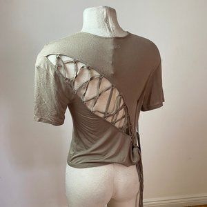 NEW Alo silk top w laced back